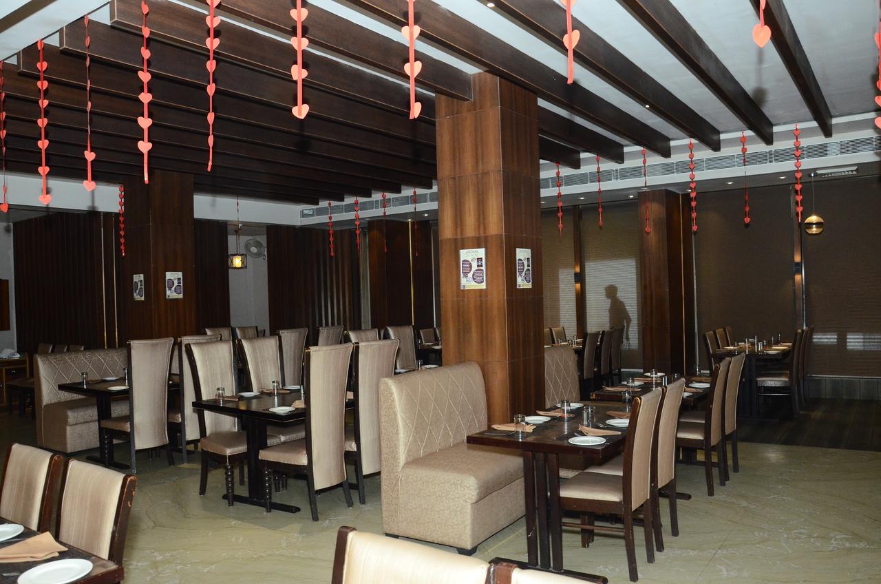 Hotel Aroma Inn Sirsa Kültér fotó
