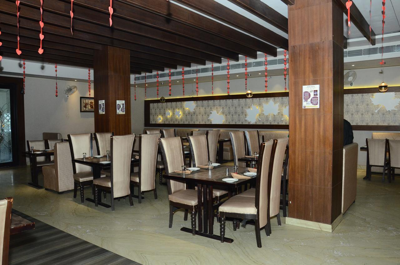 Hotel Aroma Inn Sirsa Kültér fotó